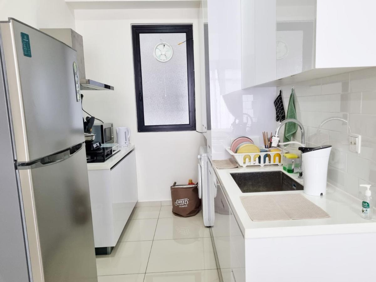 Lavish Beacon Executive Suites By Bin Dao Wu Homestay Penang جورج تاون المظهر الخارجي الصورة