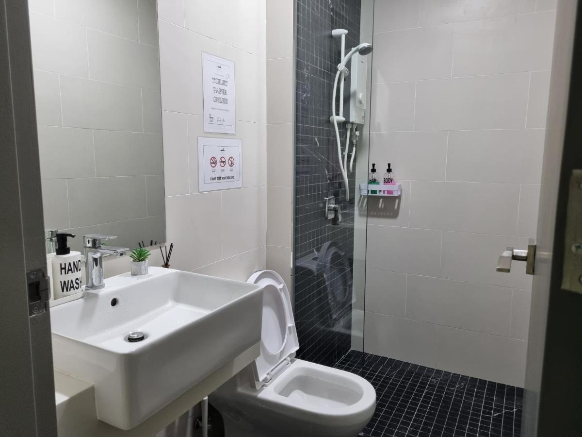 Lavish Beacon Executive Suites By Bin Dao Wu Homestay Penang جورج تاون المظهر الخارجي الصورة