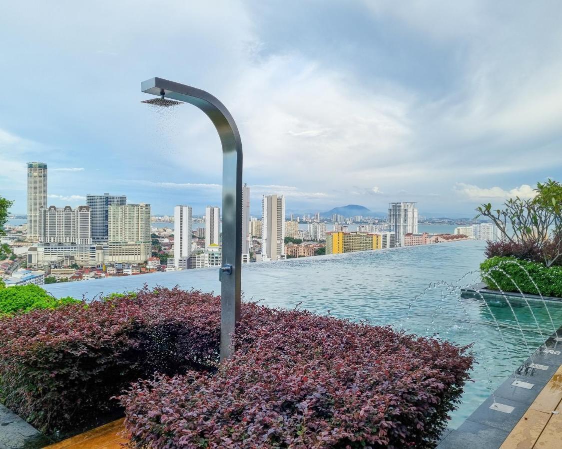 Lavish Beacon Executive Suites By Bin Dao Wu Homestay Penang جورج تاون المظهر الخارجي الصورة