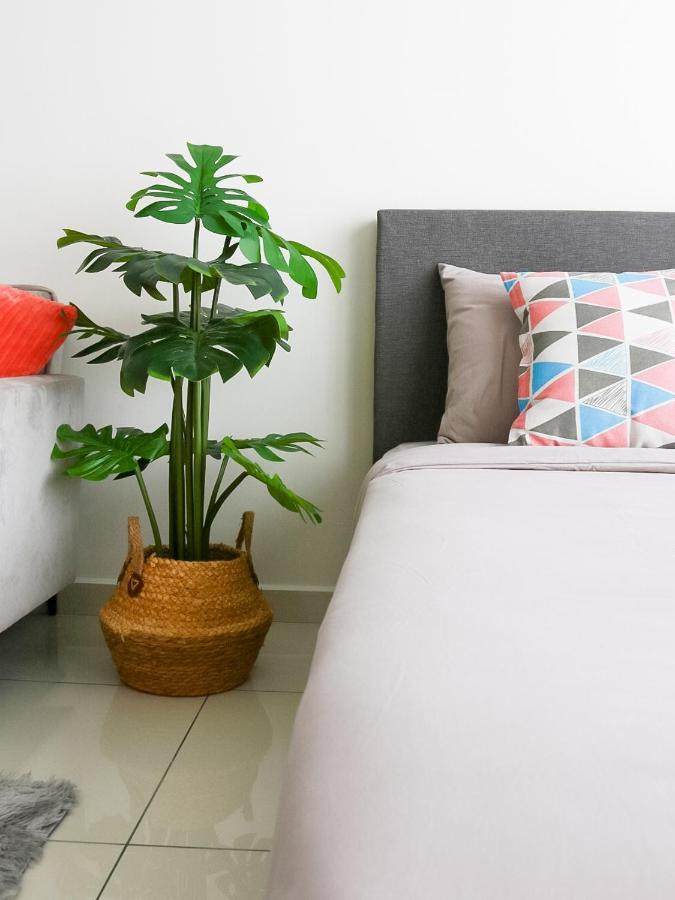Lavish Beacon Executive Suites By Bin Dao Wu Homestay Penang جورج تاون المظهر الخارجي الصورة